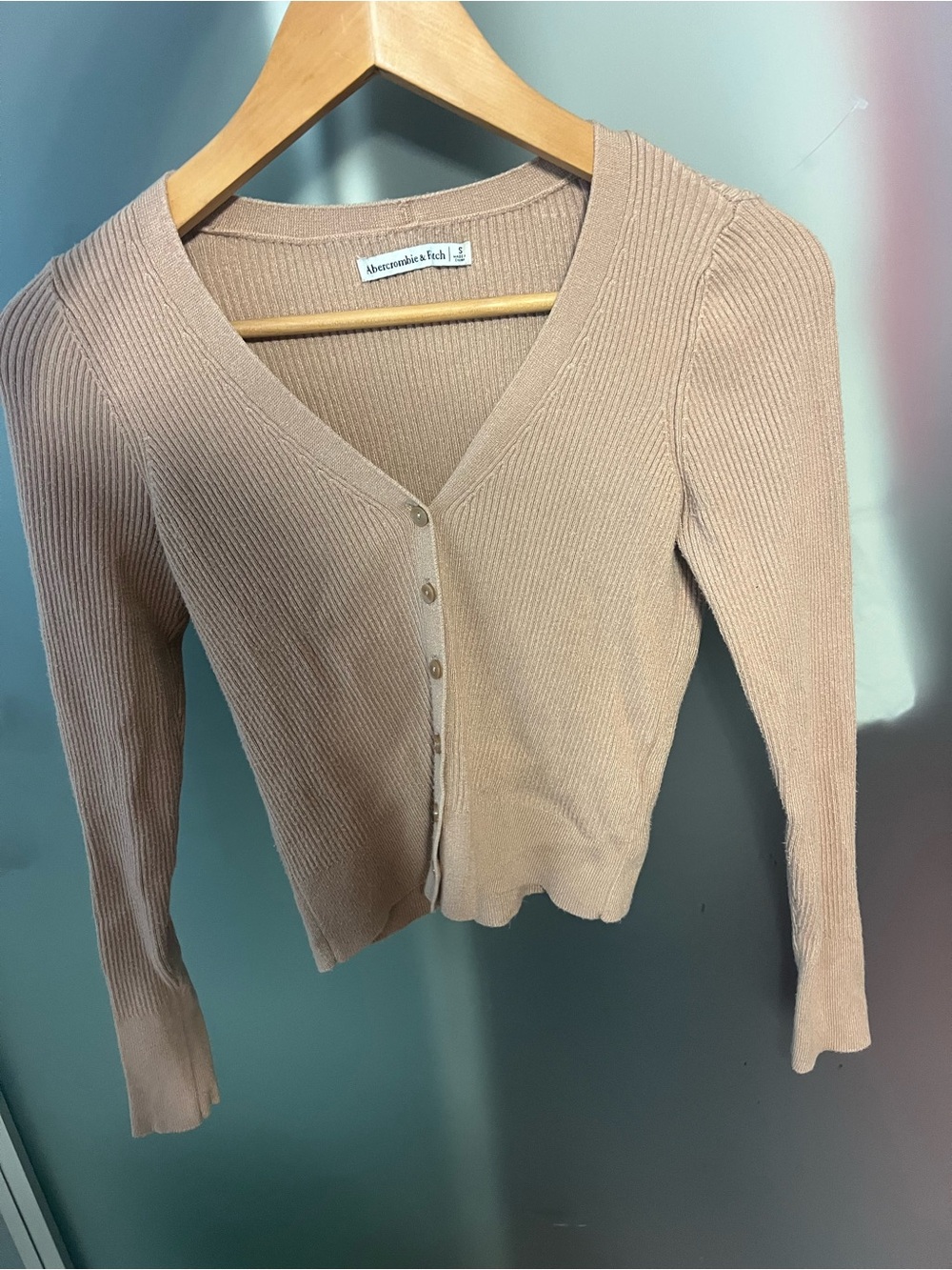Abercrombie & Fitch Ribbed V-Neck Cardigan - Dusty Pink